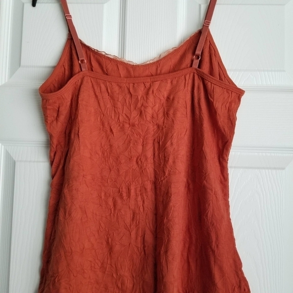 DB Women's Tank - Picture 11 of 12